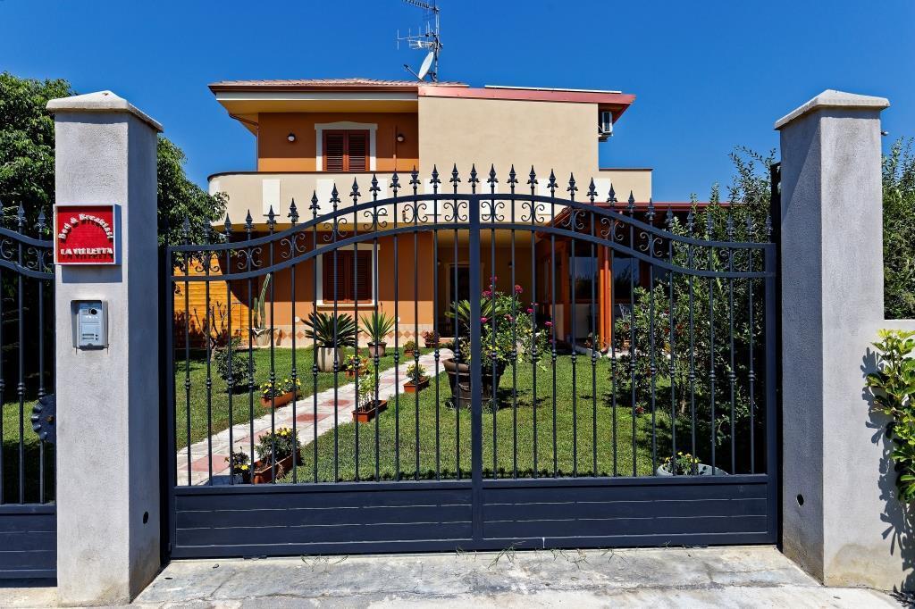 Bed & Breakfast La Villetta Botricello Bagian luar foto