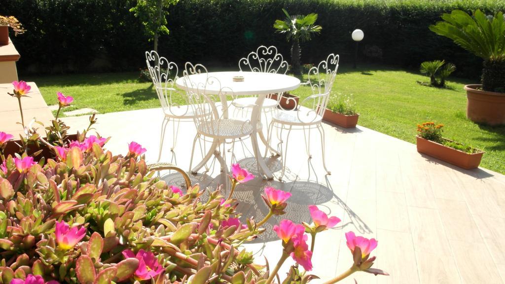 Bed & Breakfast La Villetta Botricello Bagian luar foto