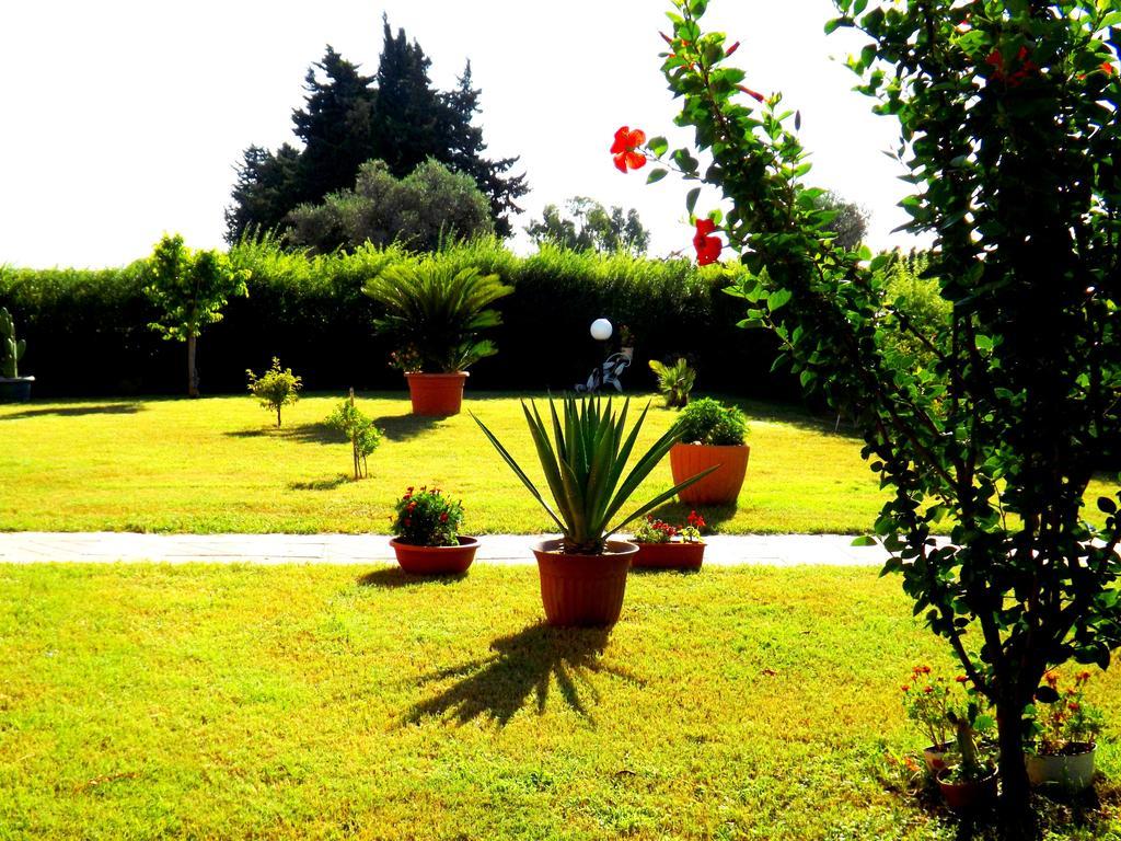 Bed & Breakfast La Villetta Botricello Bagian luar foto